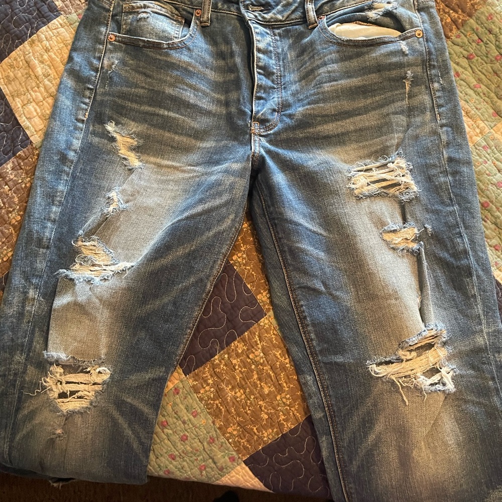 Womens  Distressed AE Blue Jeans